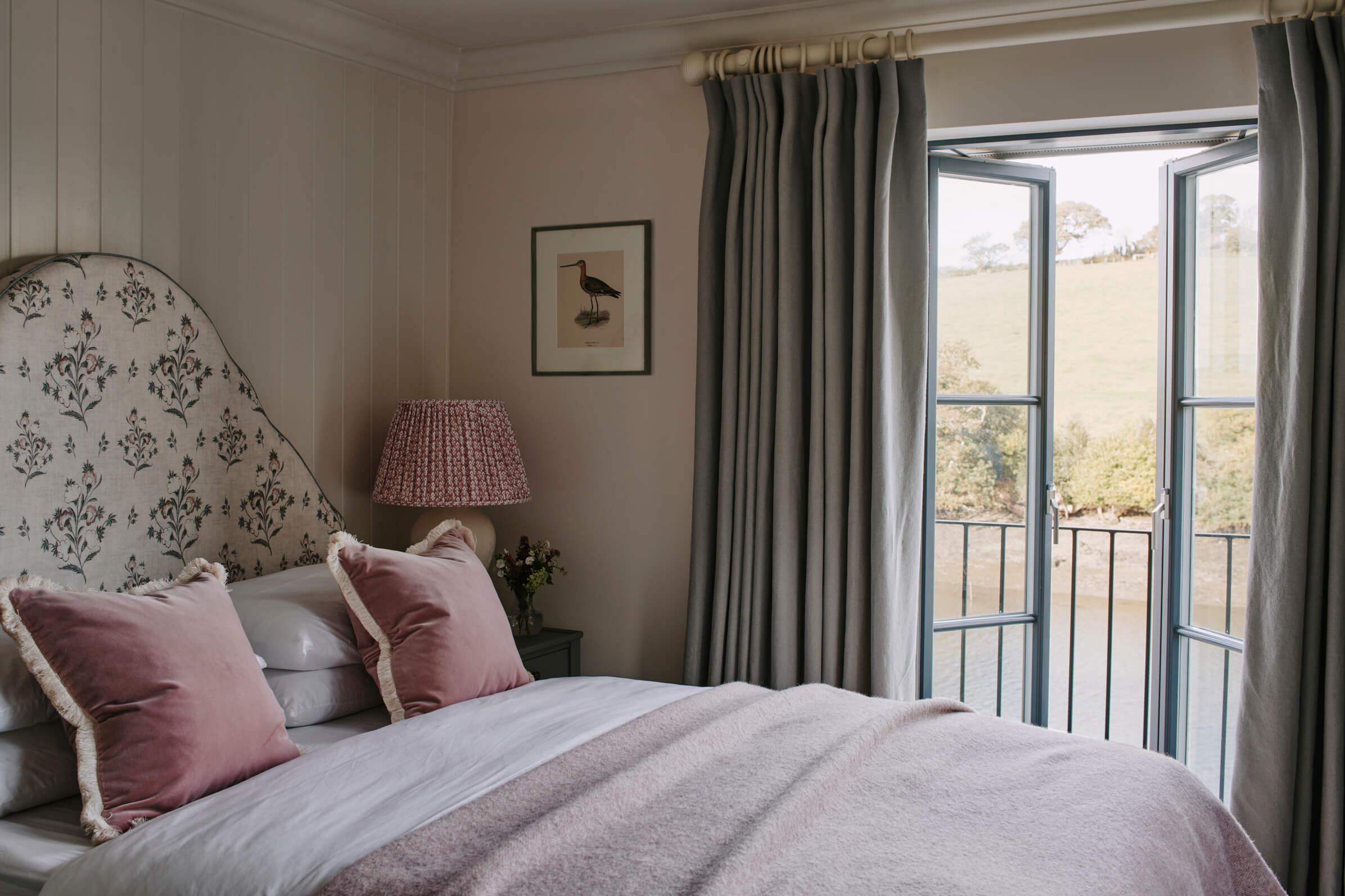 Sims Hilditch Cornish Costal Escape Guestroom