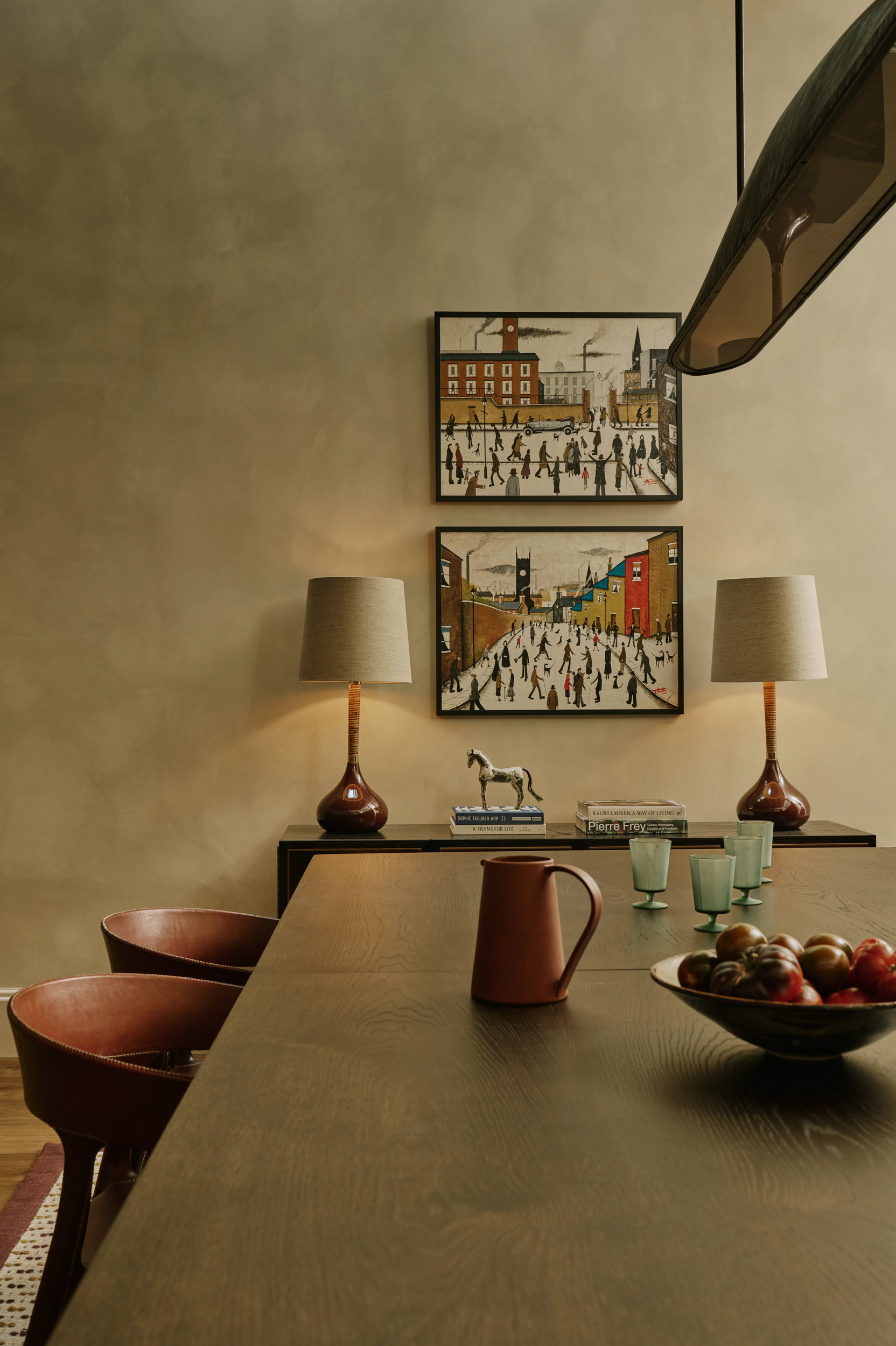 dining-table-with-in-sims-hilditch-south-kensington-family-home