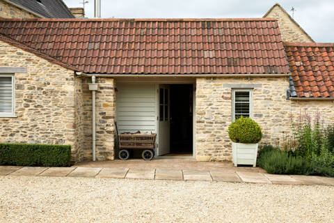 Sims Hilditch Design Studio The White Hart Cotswolds Interiors (138)