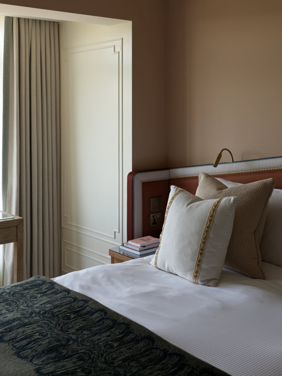Sims Hilditch Interior Design Mayfair Hotel Apartment Details Double Bed Pillows