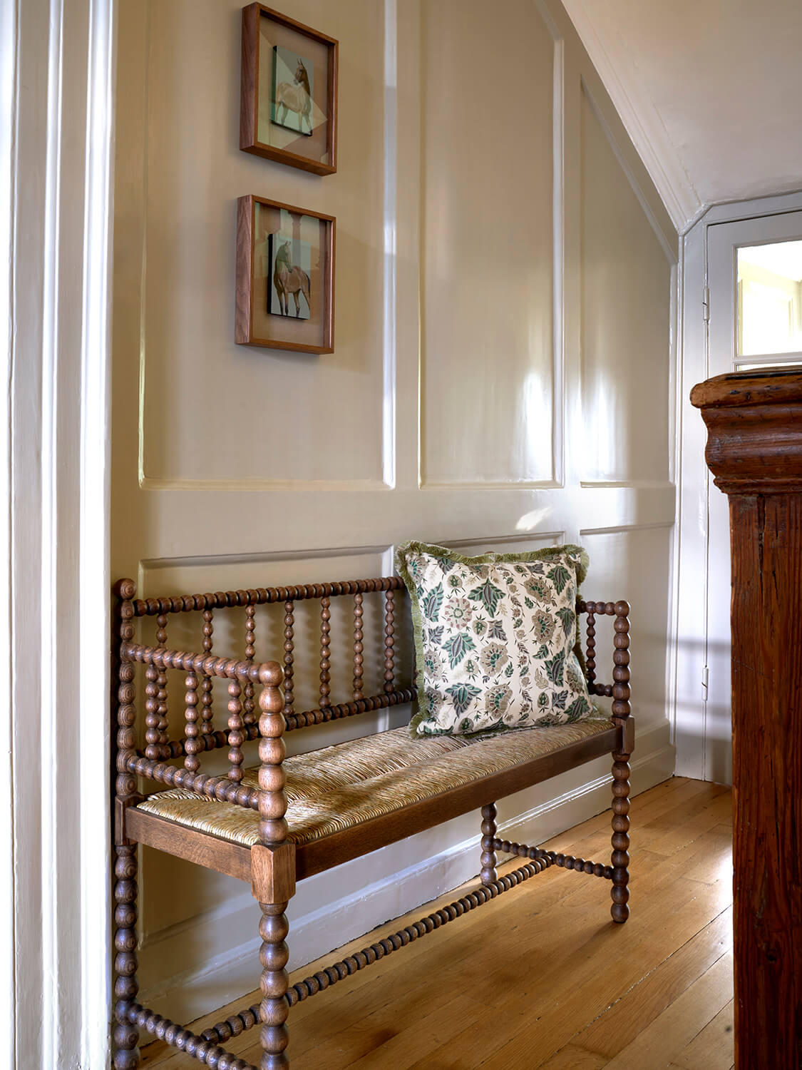 Sims Hilditch Gradei Historic London House Bench