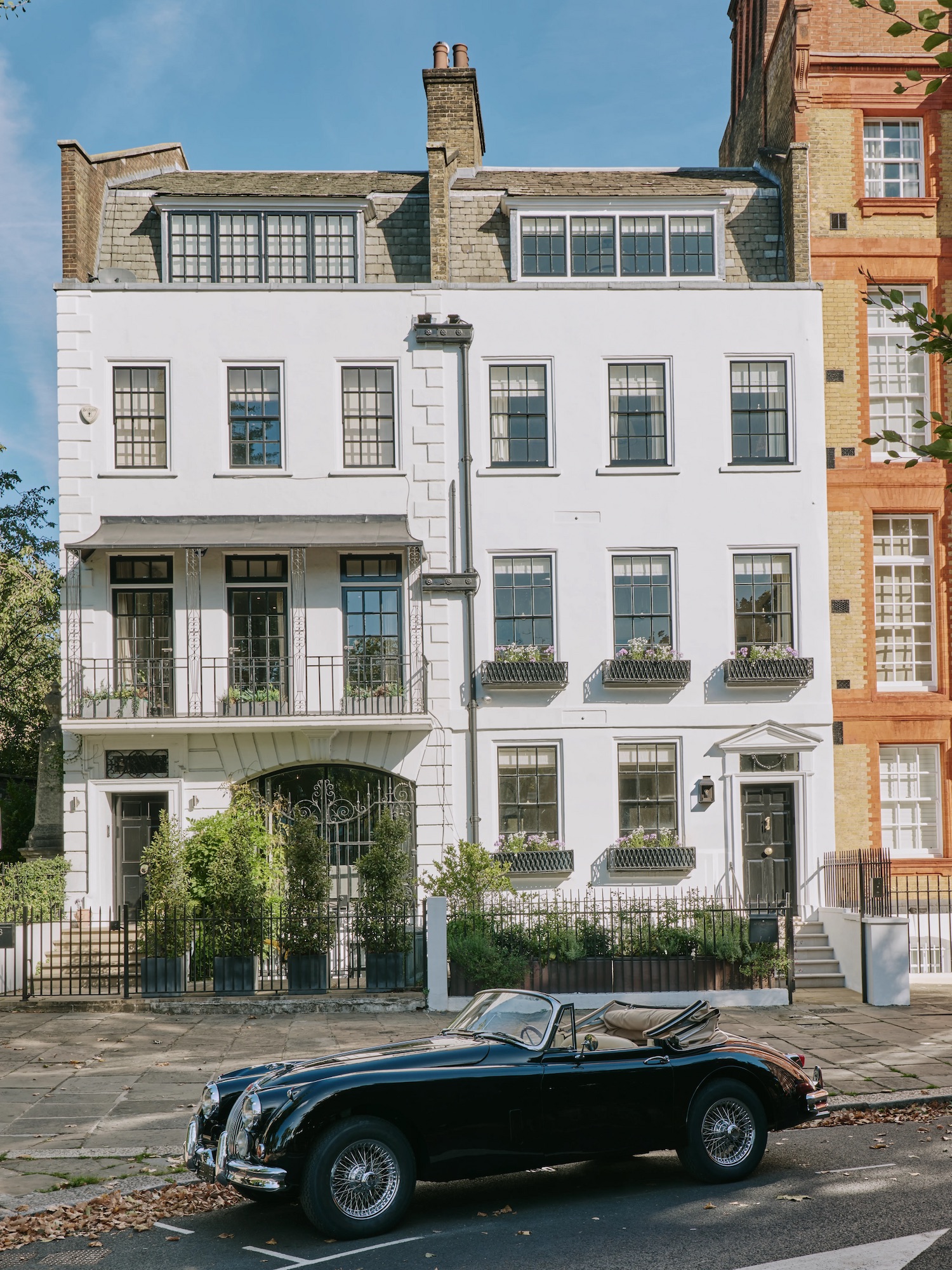 Sims Hilditch Chelsea Town House Exterior