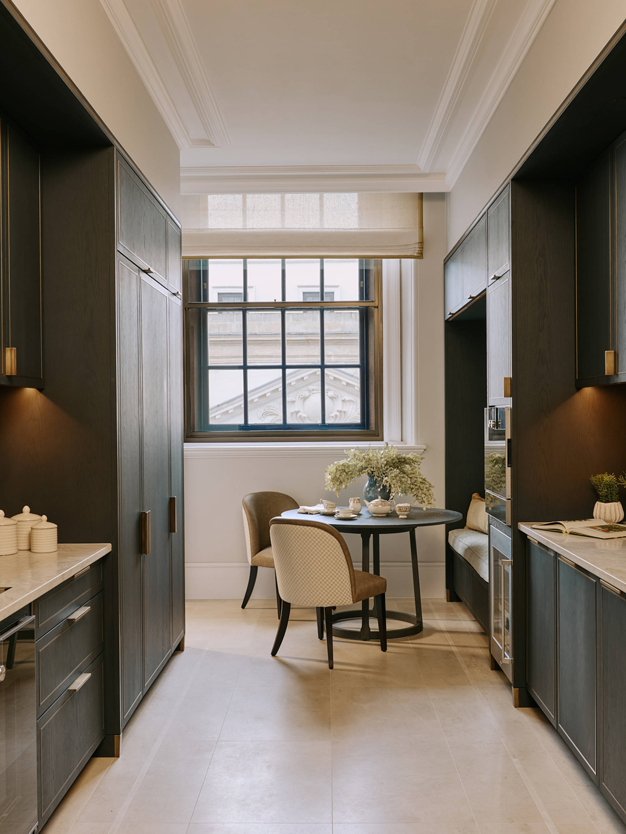 Shot 02 028 Ef V1 1 INSTAGRAM