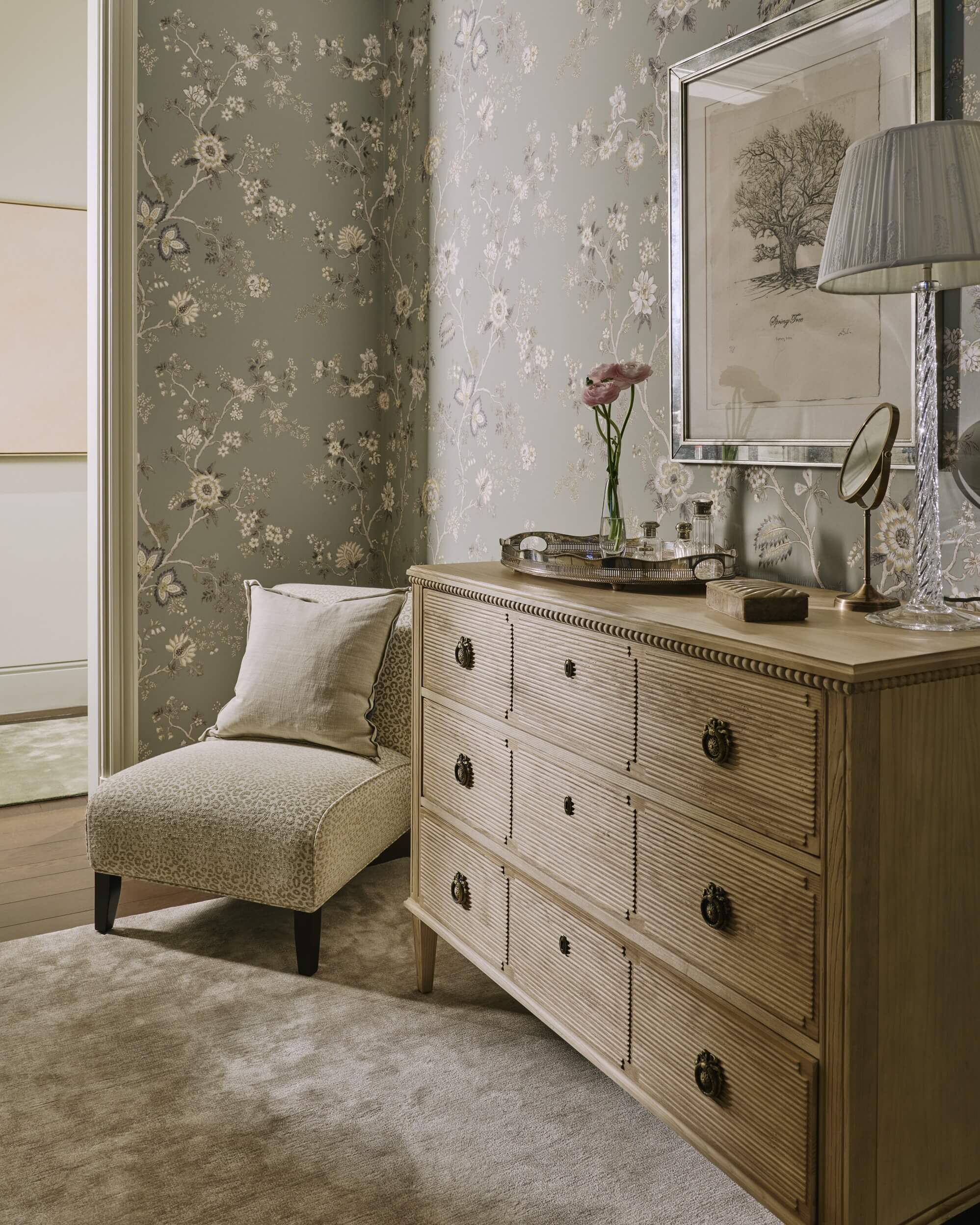 Sims Hilditch The OWO Bedroom Dresser Chair