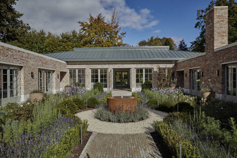 Berkhamstedhouse LR 002