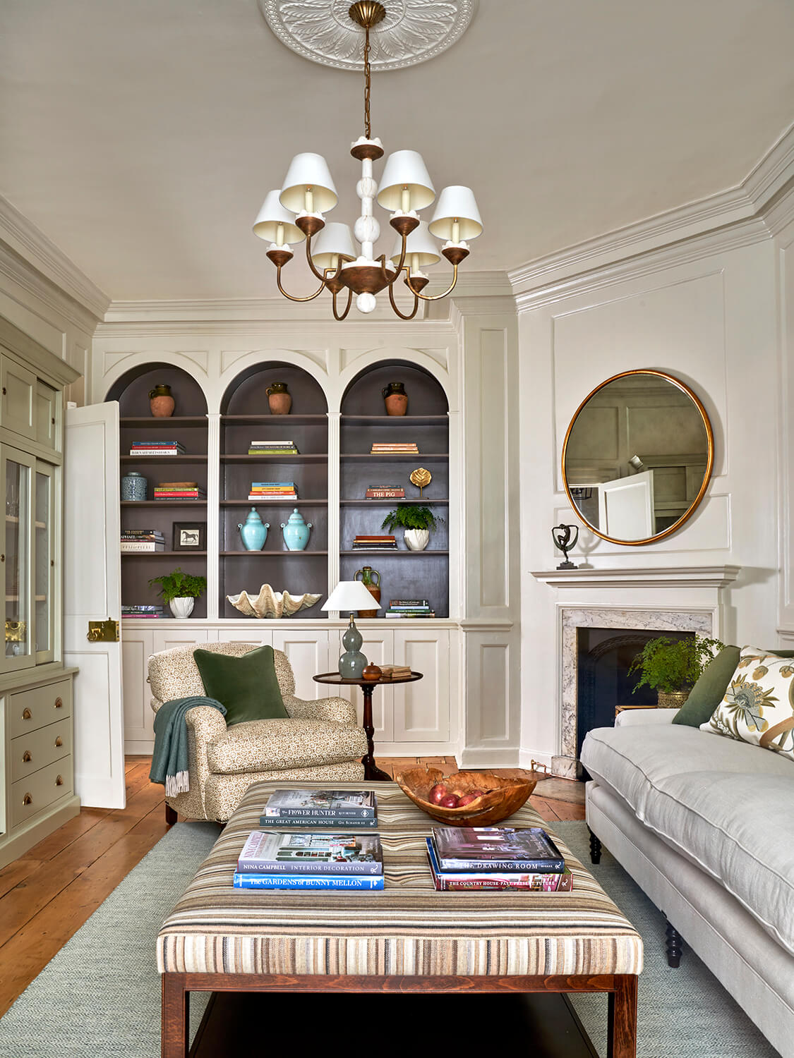 Sims Hilditch Gradei Historic London House Familyroom Seating