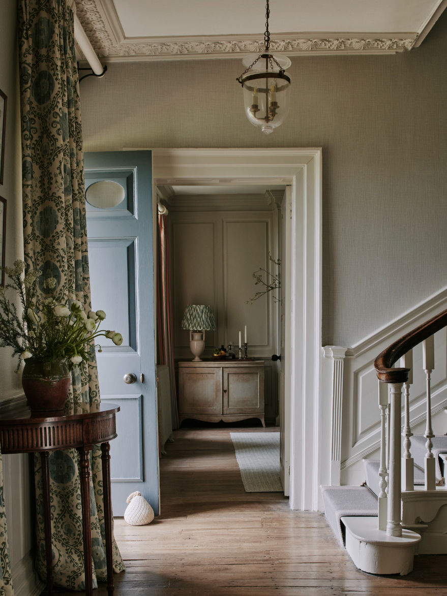 sims-hilditch-interior-design-cotswold-family-manor-hallway-front-door-portrait