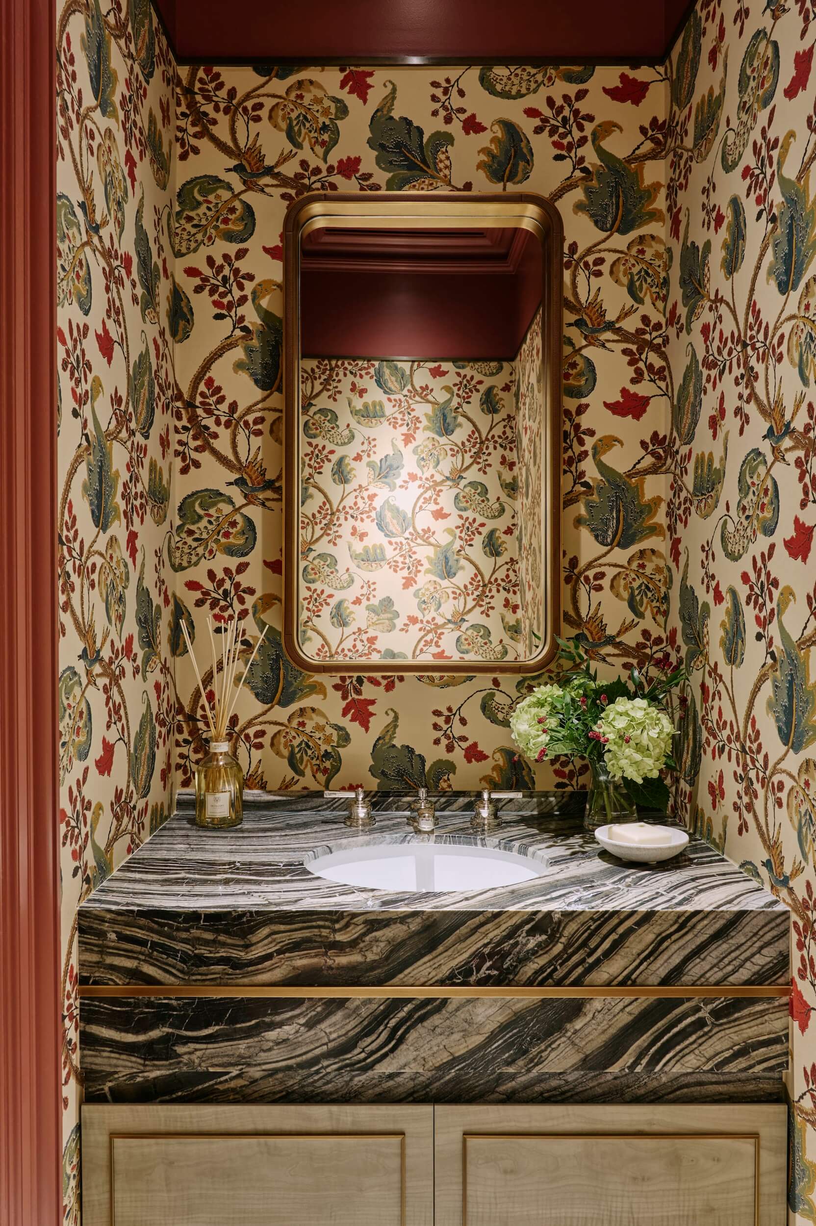 Shot 24 492 Ef V1 Resized