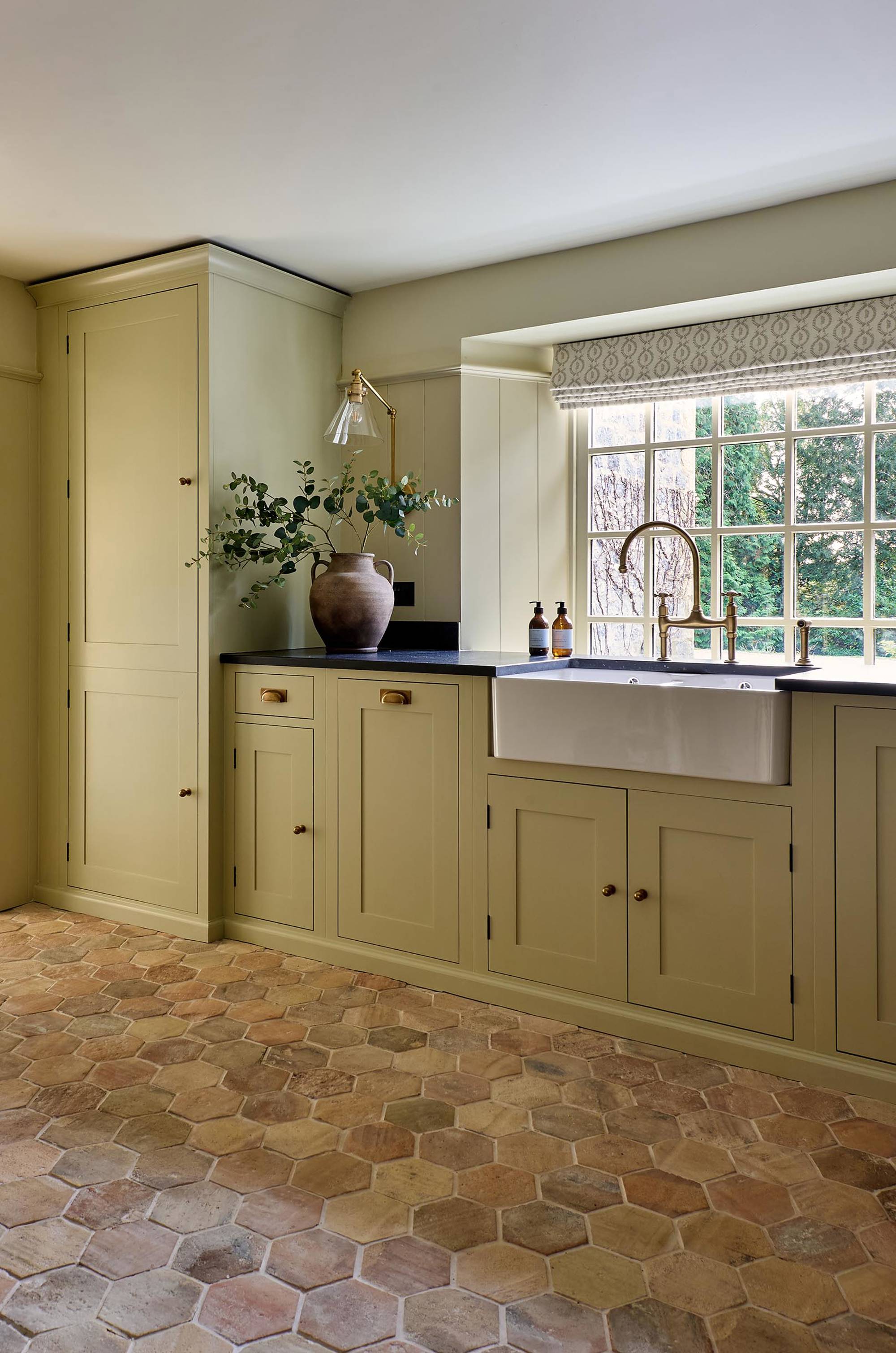 SIMSHILDITCH MIKEGARLICK 17OCT202467155