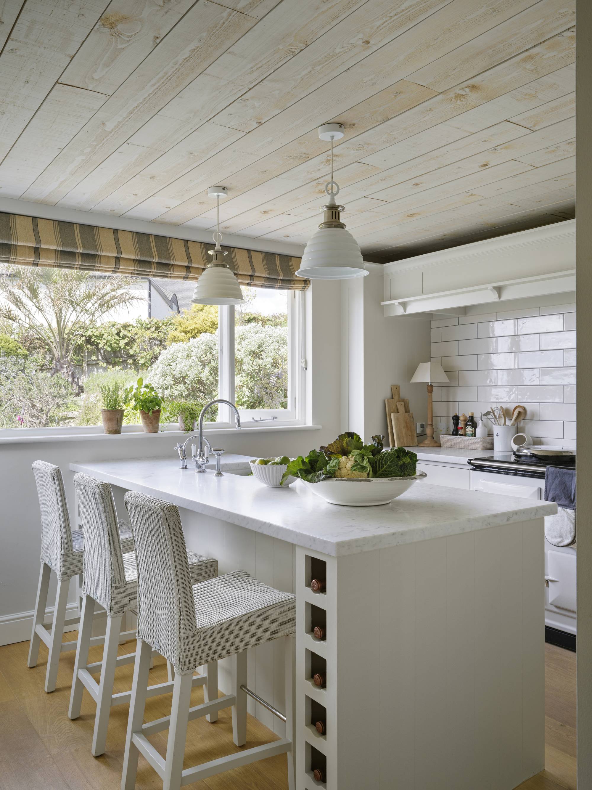 Sims Hilditch Imaginative Ways To Use Tiles (2)