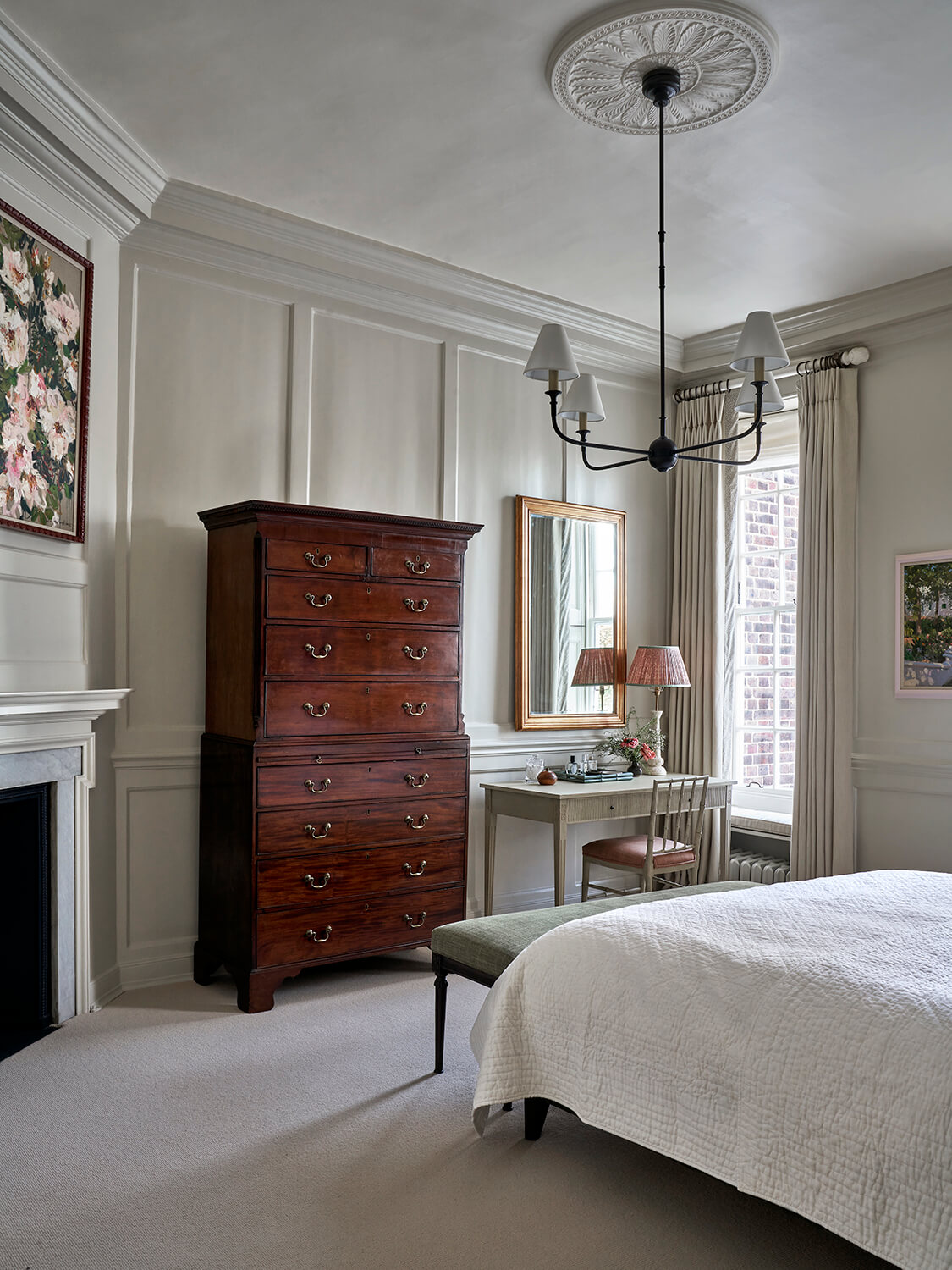 Sims Hilditch Gradei Historic London House Principal Bedroom Roomshot