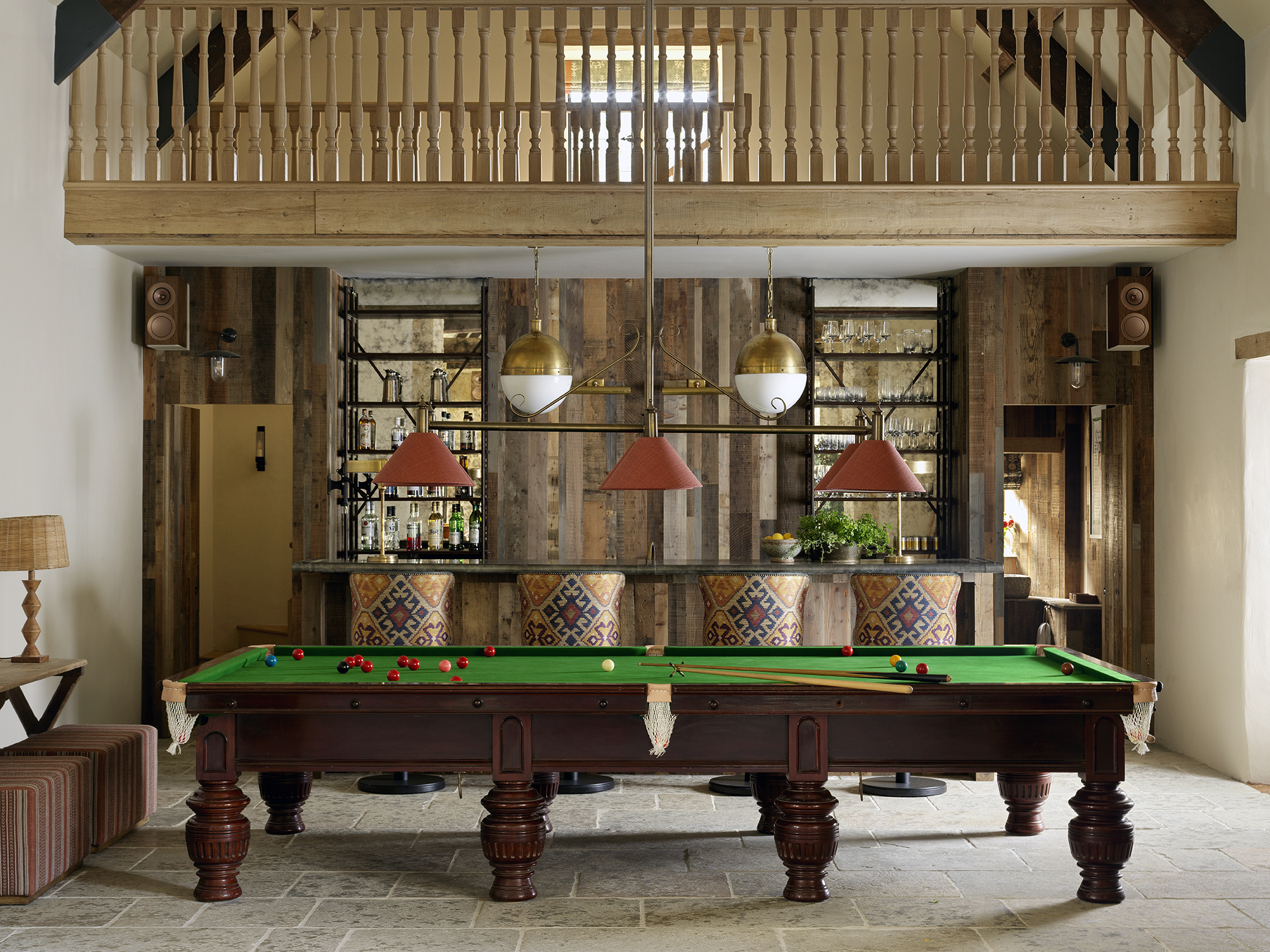 Sims Hilditch The Party Barn (20)