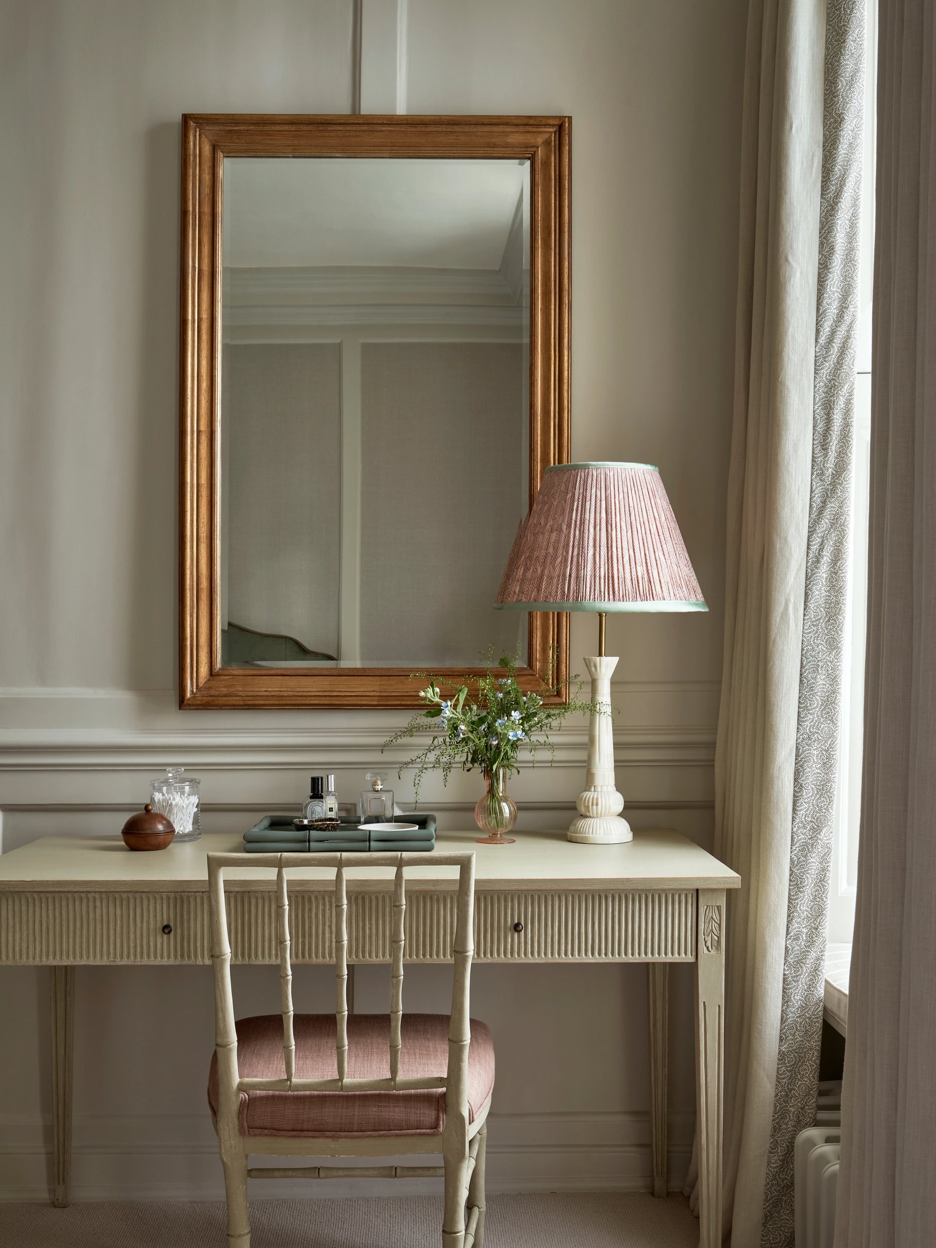 Grade I Richmond Townhouse, Sims Hilditch Interior Design, Principle Bedroom (1)
