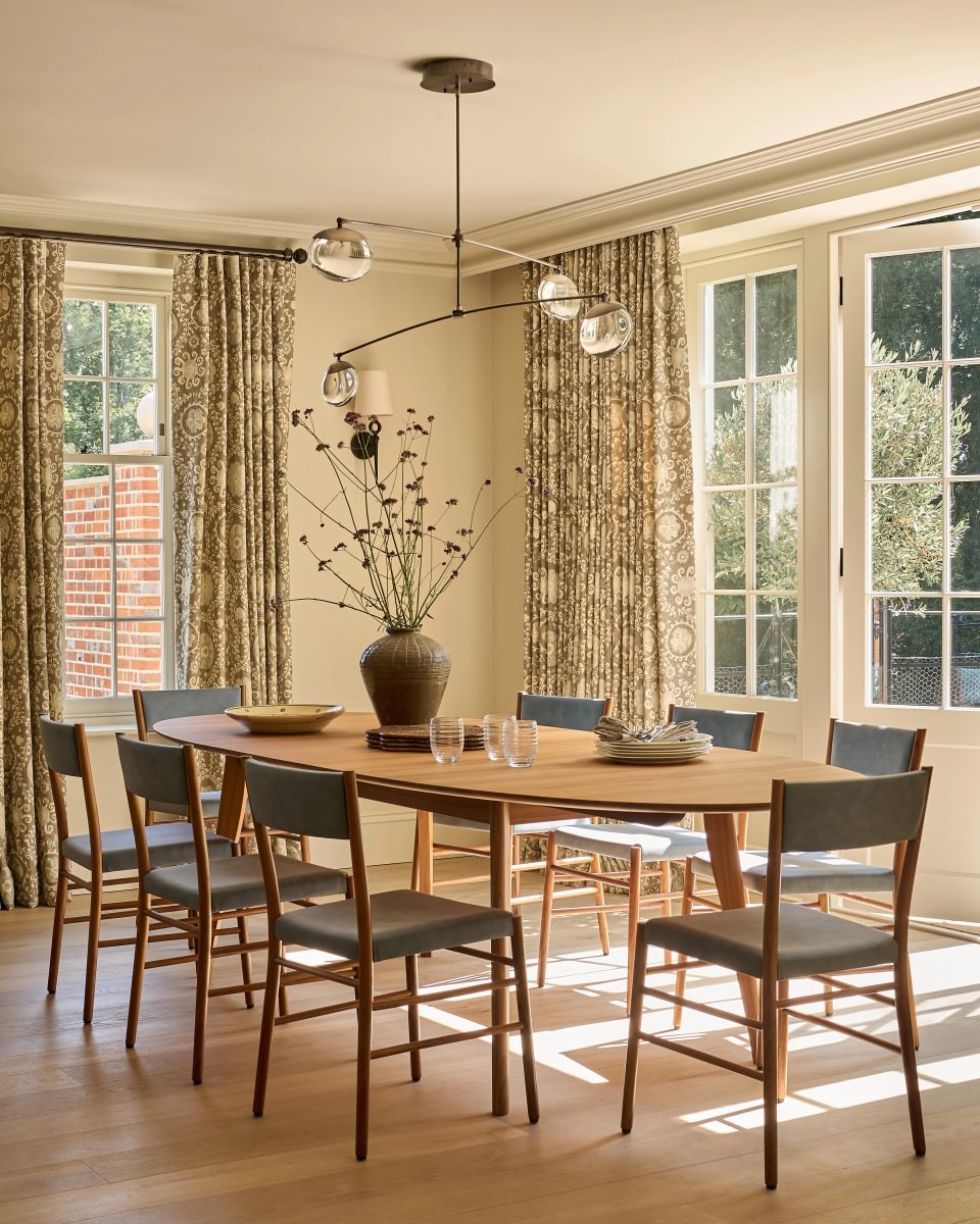 Sims Hilditch Interior Design Oxfordshire Country Home Dining Table