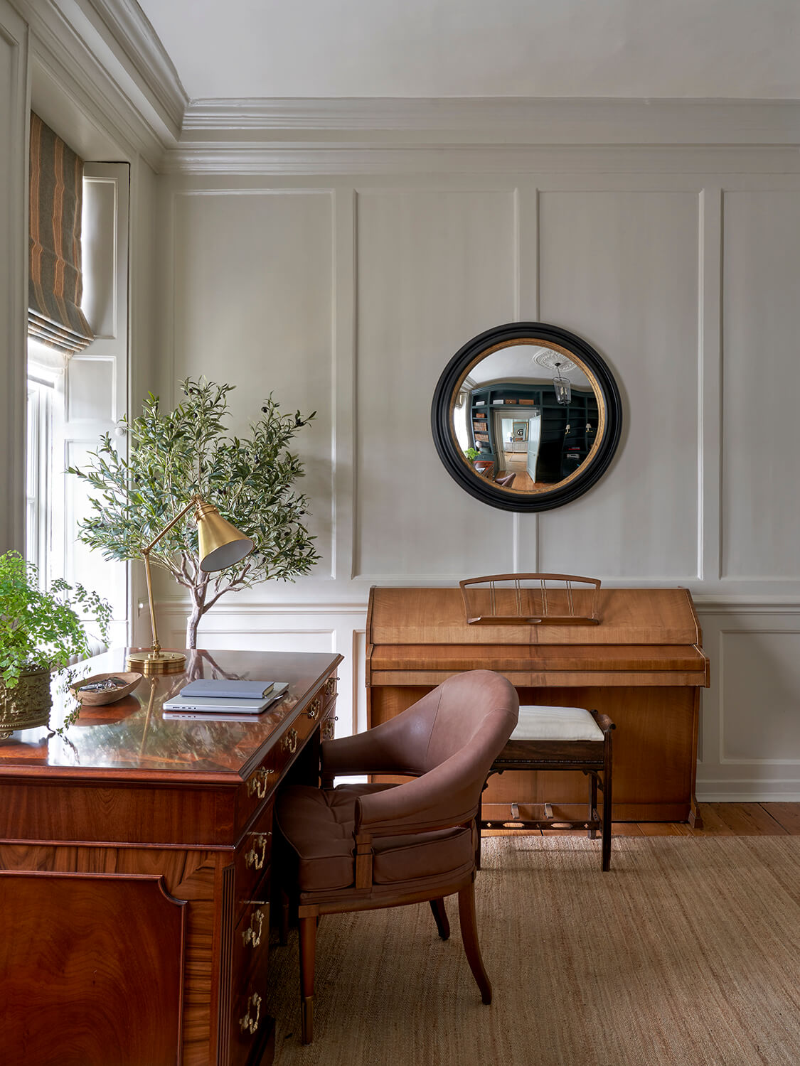 Sims Hilditch Gradei Historic London House Study Deskshot