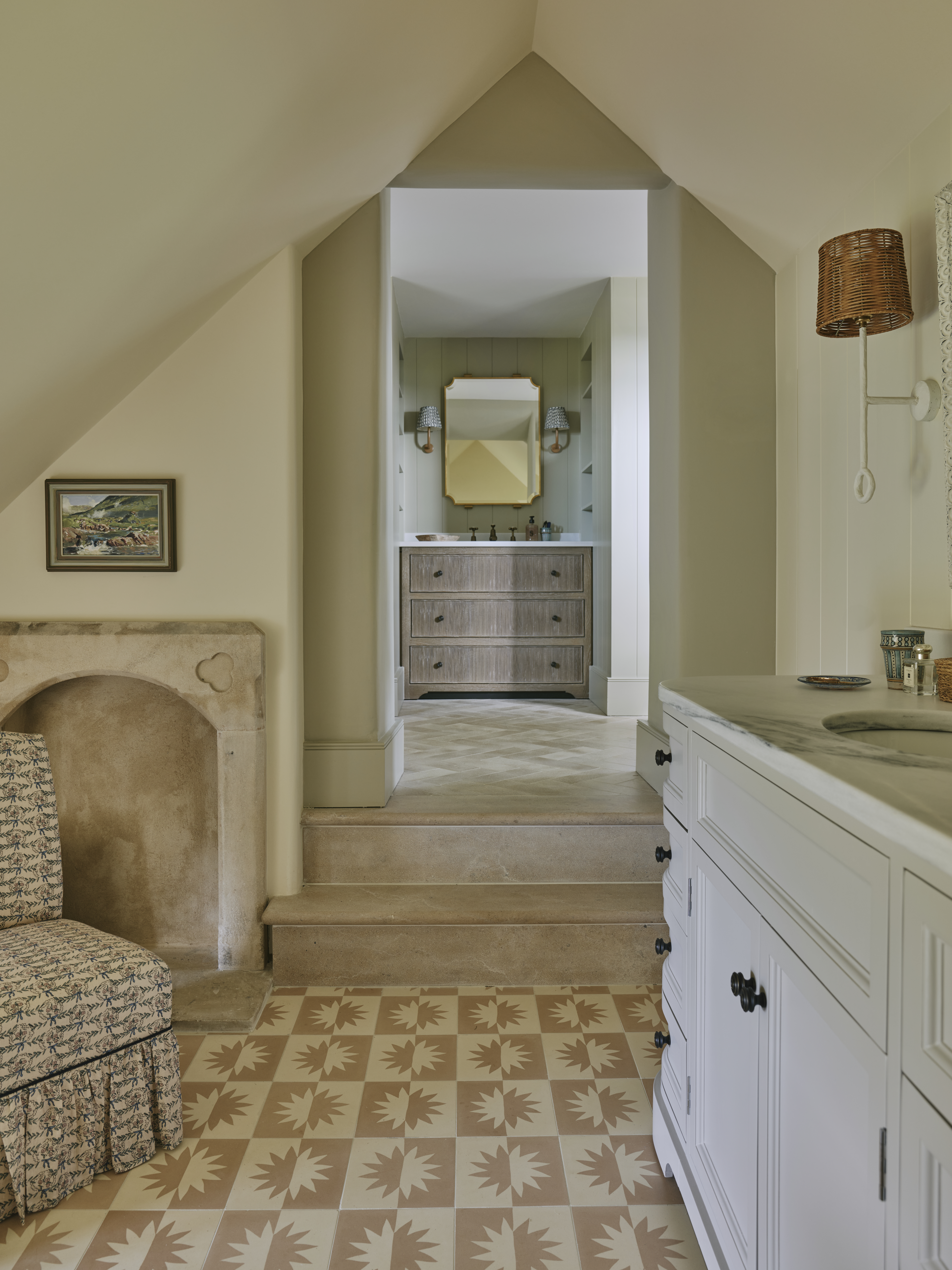 Sims Hilditch Cherington Hill Shot 27 615 RT