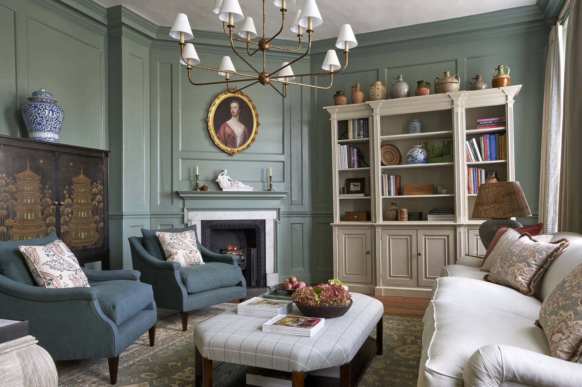 1 241022 SH MHR 405+Candlesticks Webres