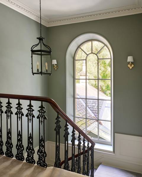 SIMSHILDITCH MIKEGARLICK 17OCT2024 66914 B