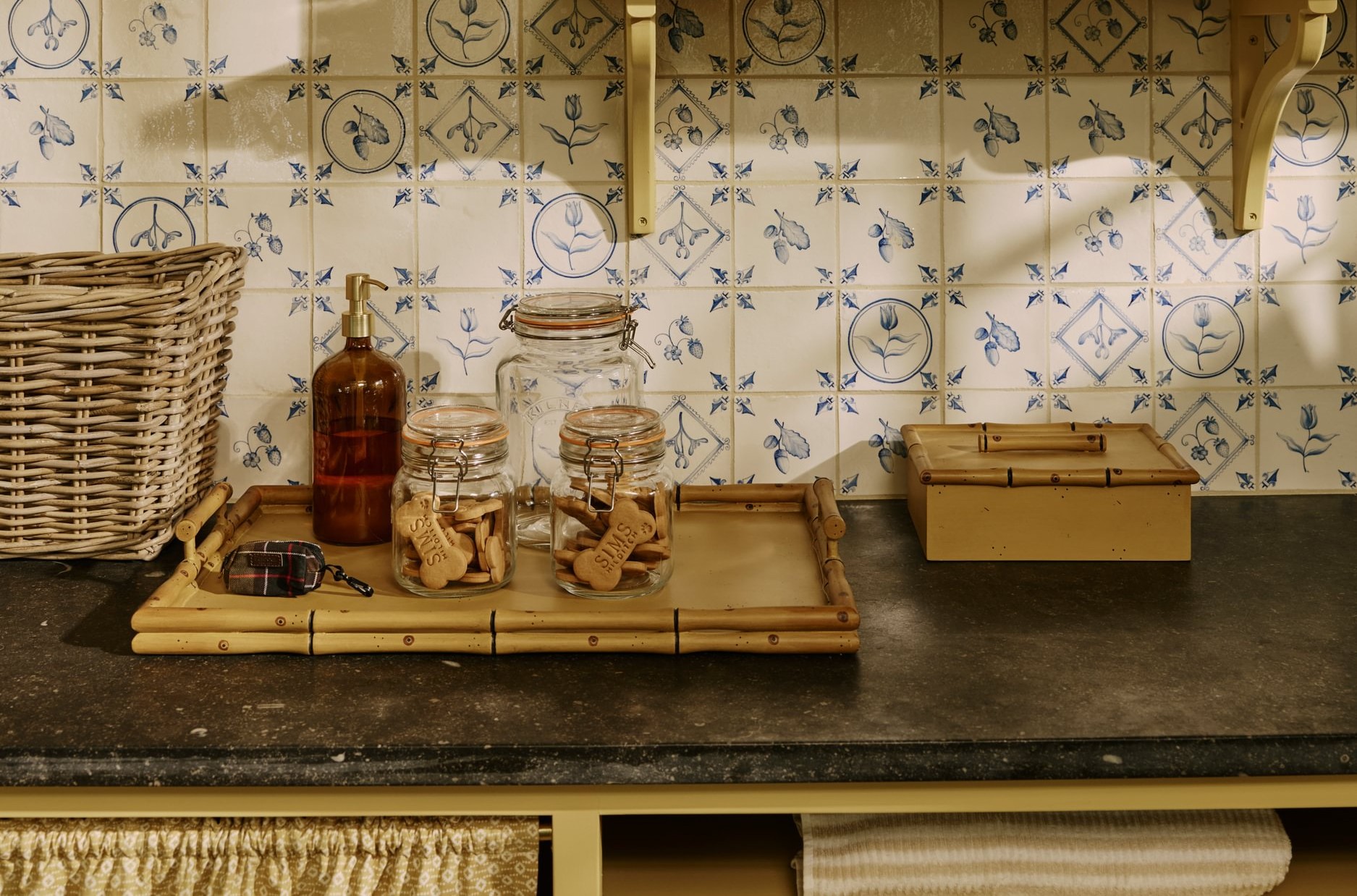 sims-hilditch-chelsea-textiles-showroom-new-york-usa-large-tissue-box-wow!house2025