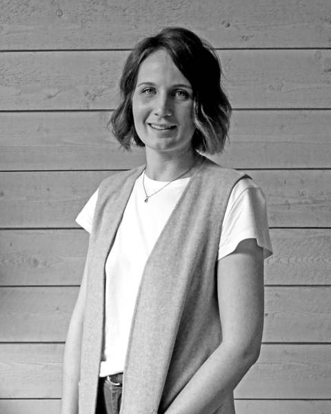 Sarah Bonner Headshot