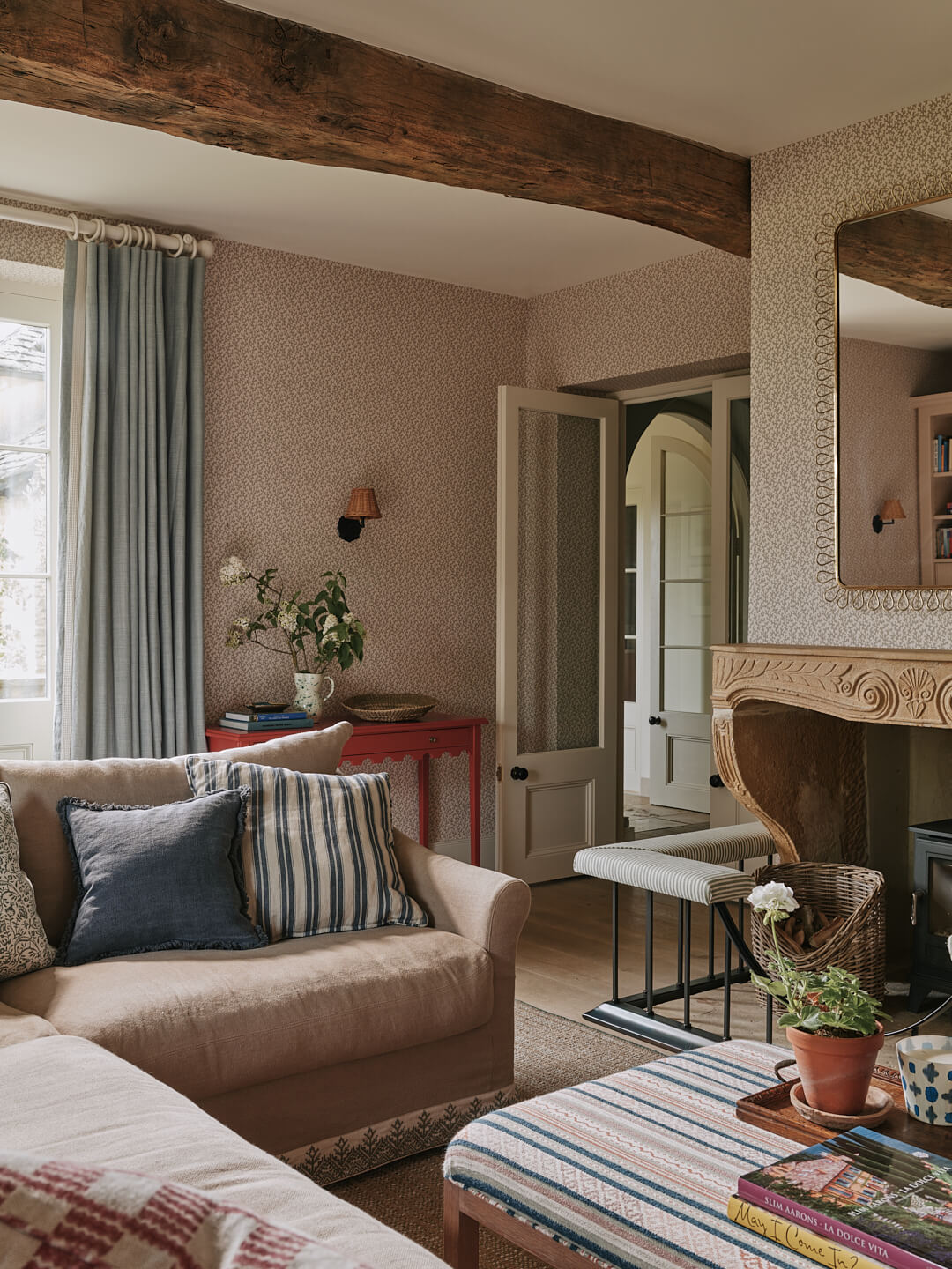 Sims Hilditch Warwickshire Family Home Livingroom