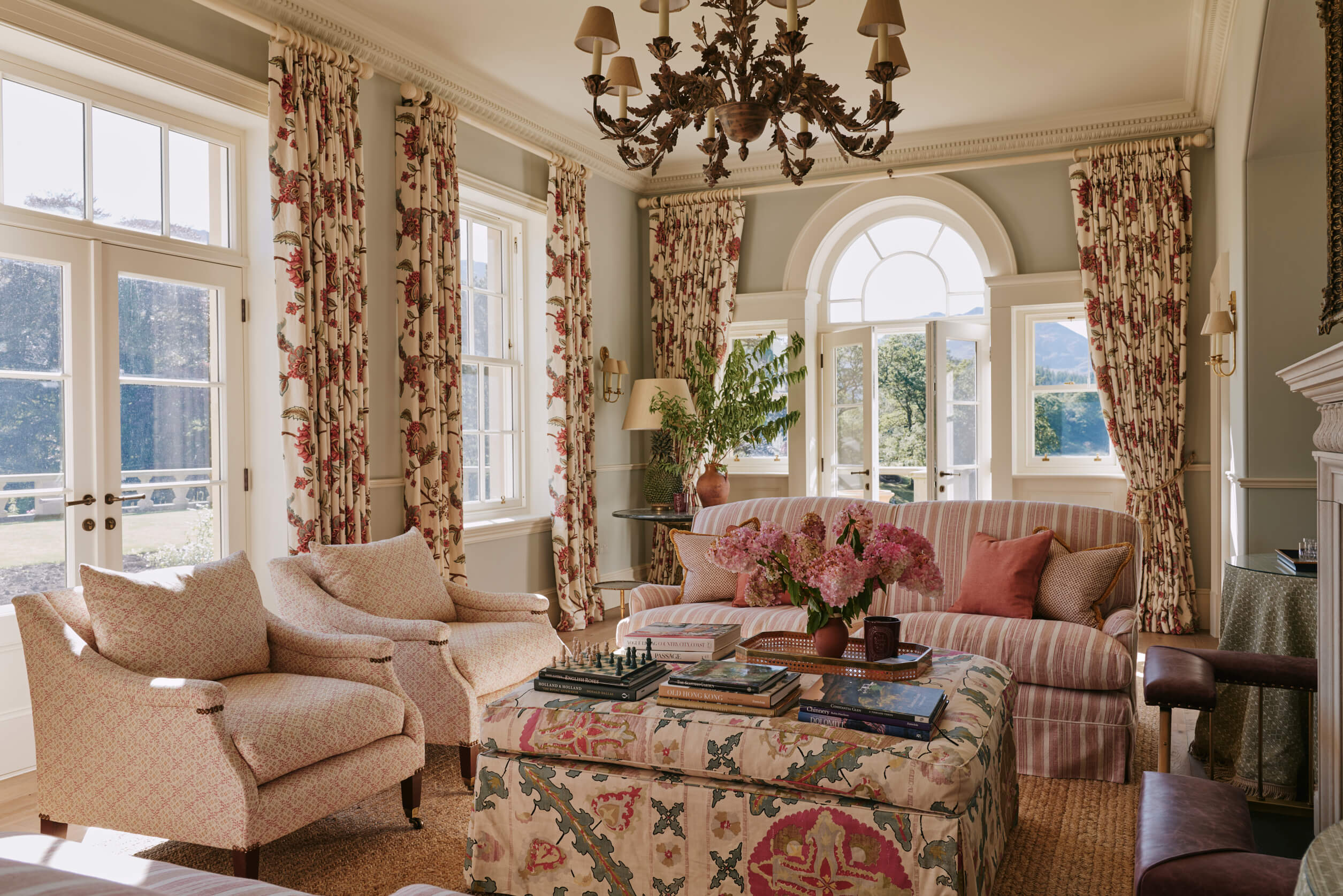 Sims Hilditch Scottish Estate Drawingroom Shot
