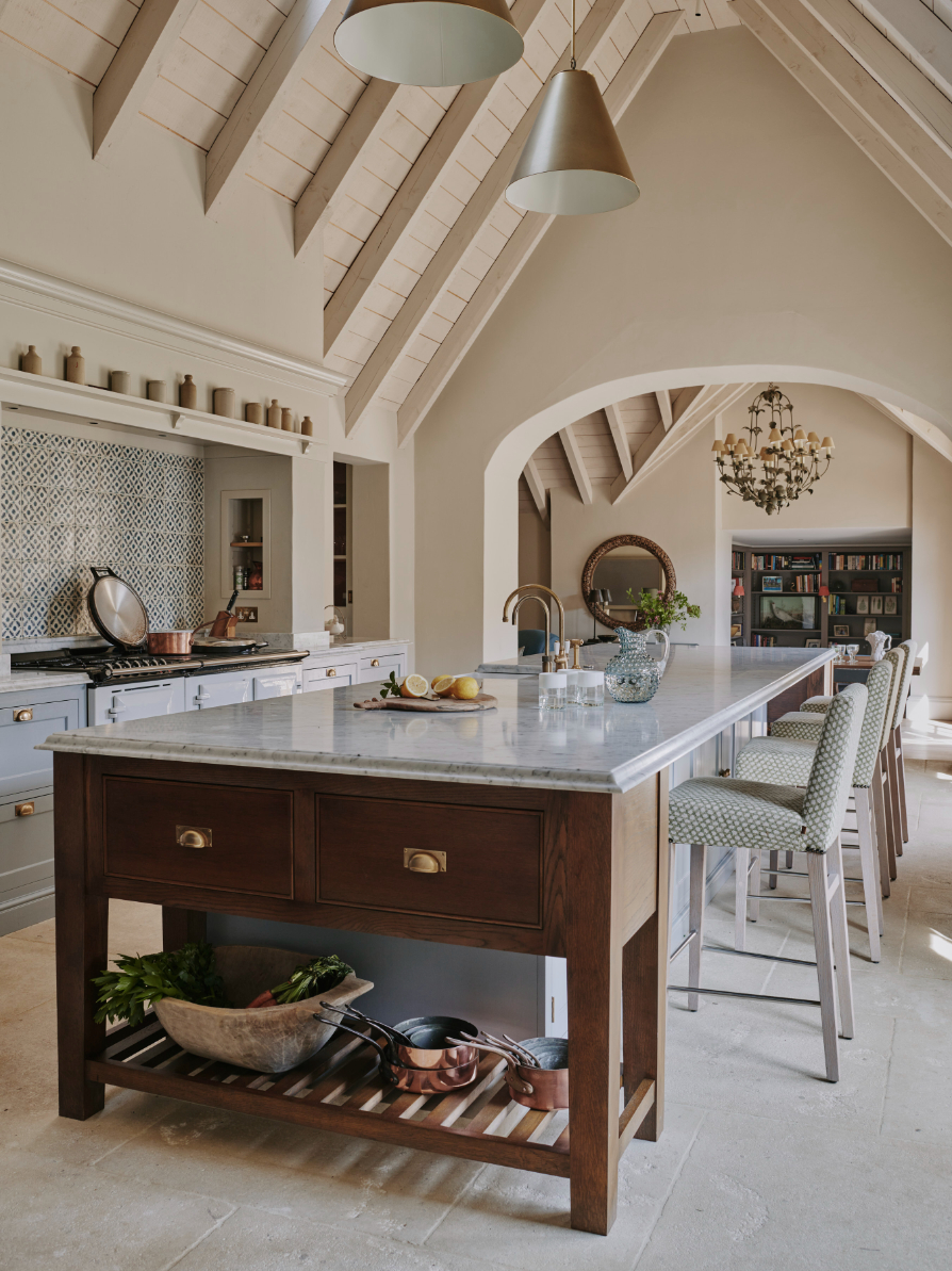 sims-hilditch-interior-design-17th-century-cotswold-manor-kitchen-blue-island-portrait