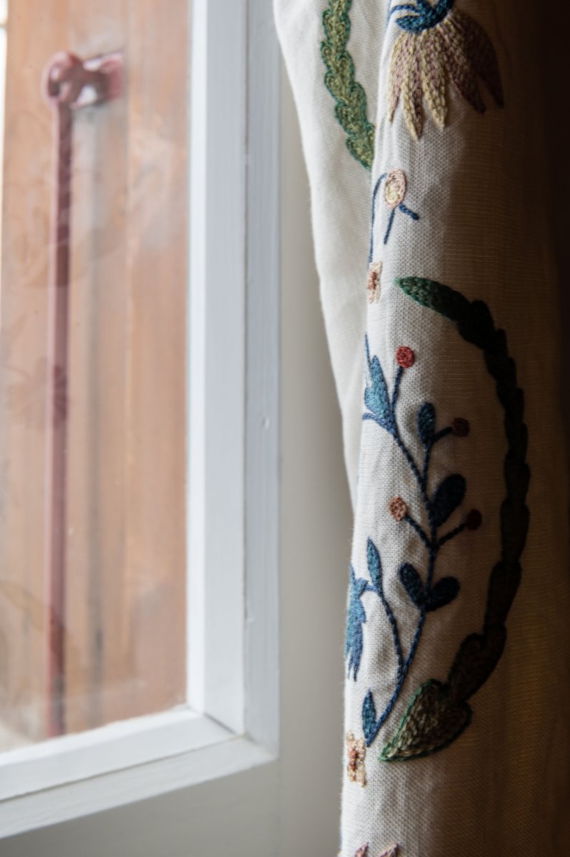 Sims Hilditch Interior Design Swiss Chalet Curtain