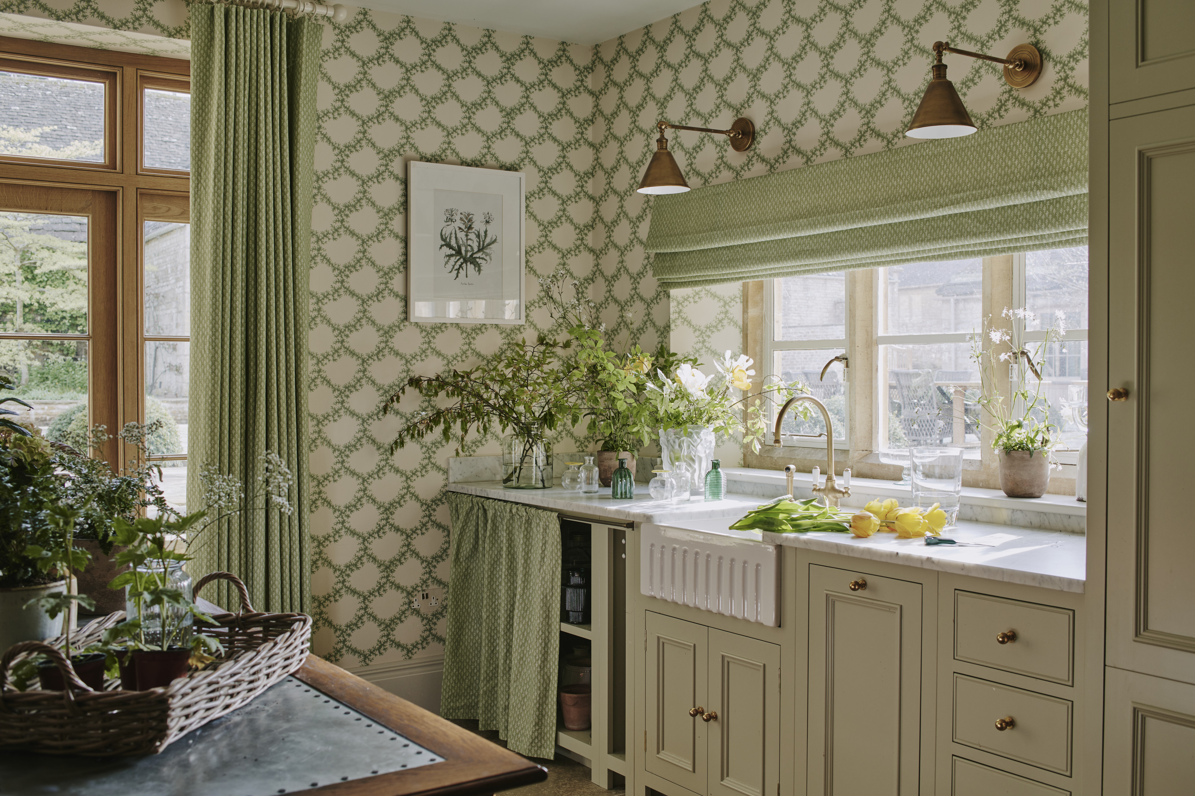 Flower room in listed property