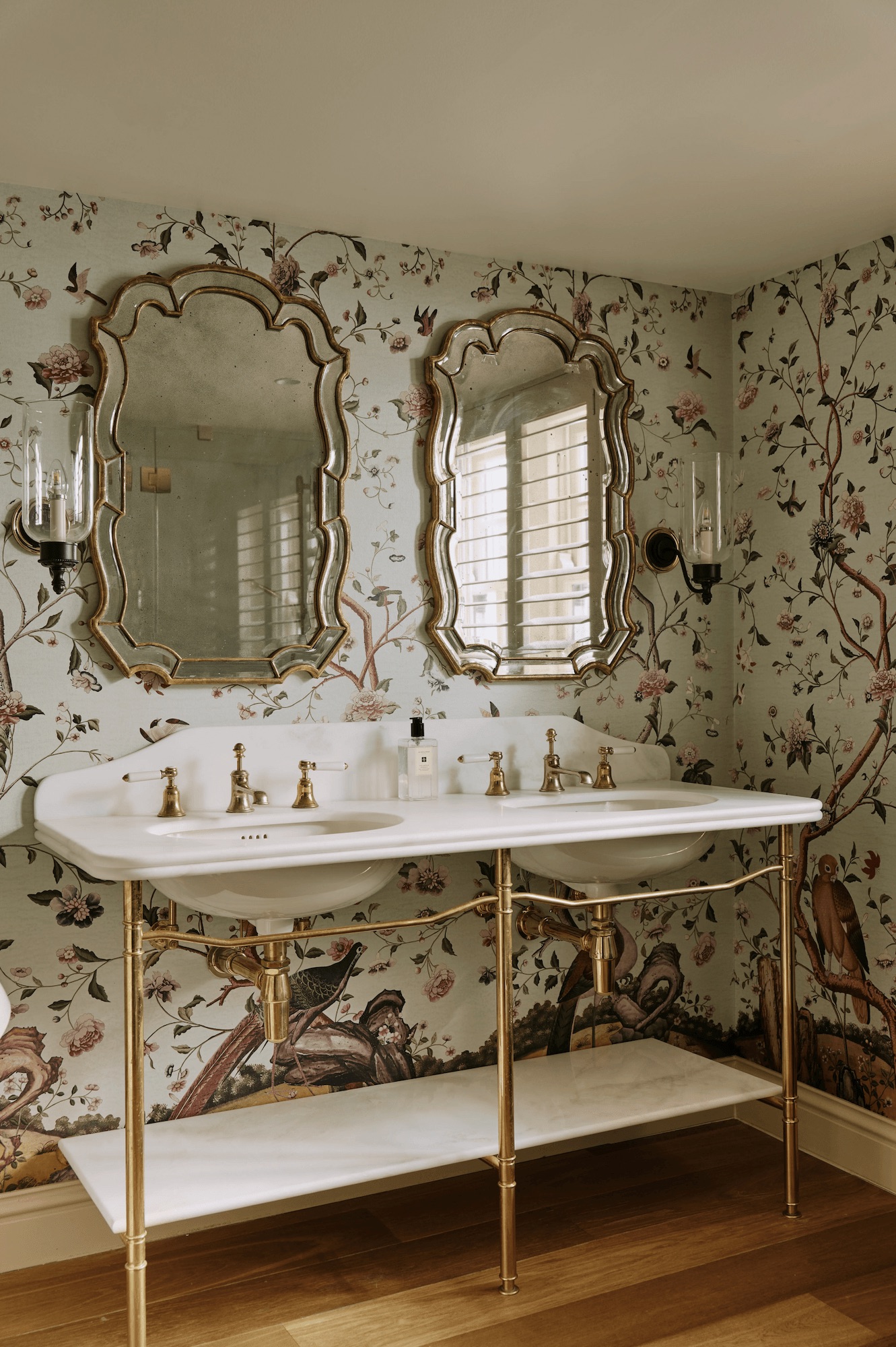Sims Hilditch Chelsea Townhouse Bathroom His Her Sink