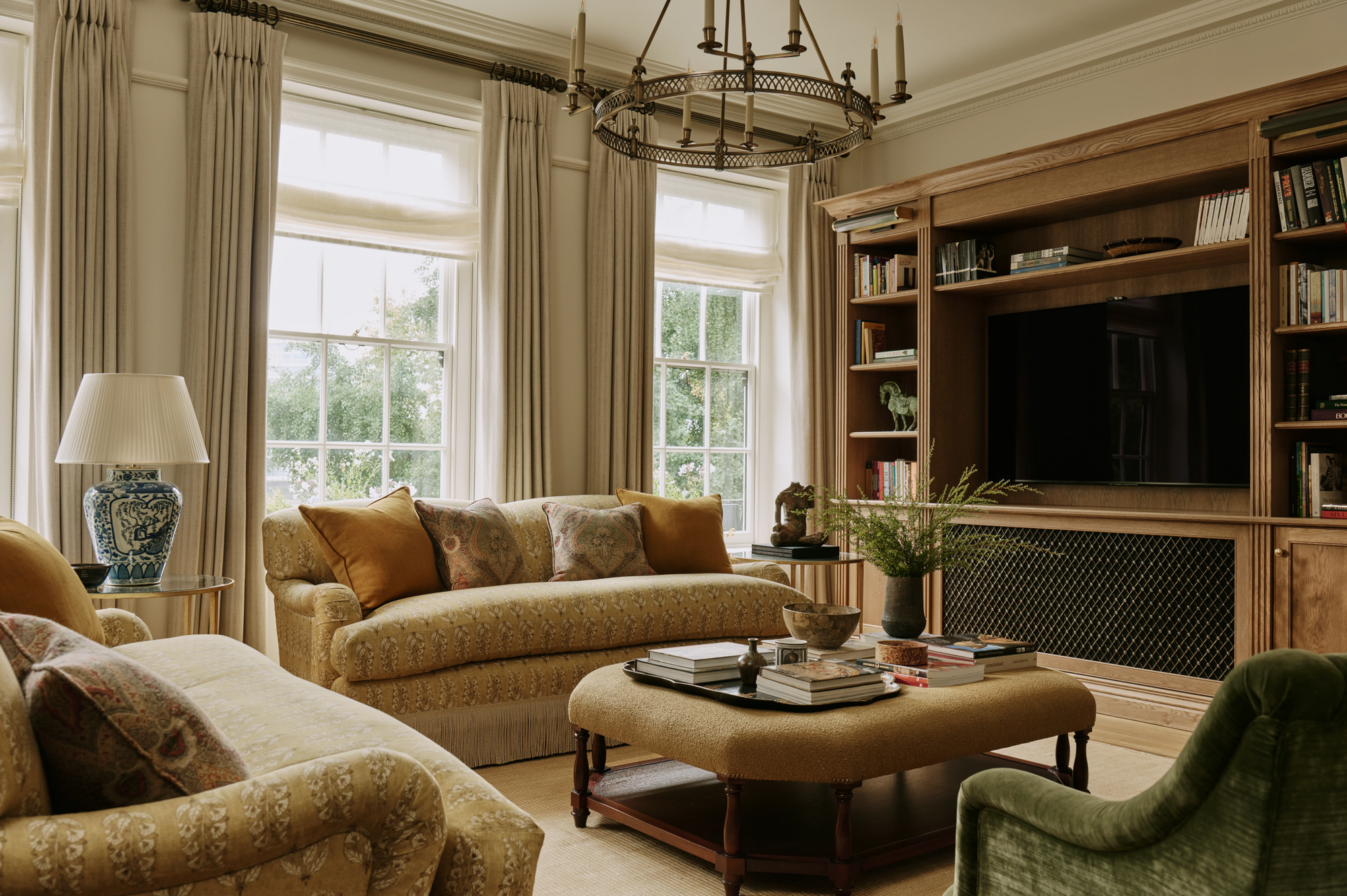 25 08 28 Sims Hilditch Cheyne Walk Shot 21 510 RT Large