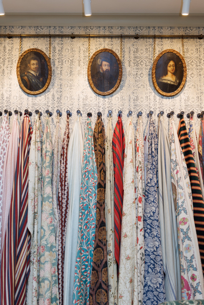 sims-hilditch-interior-design-chelsea-textiles-fabric-hanging-portrait