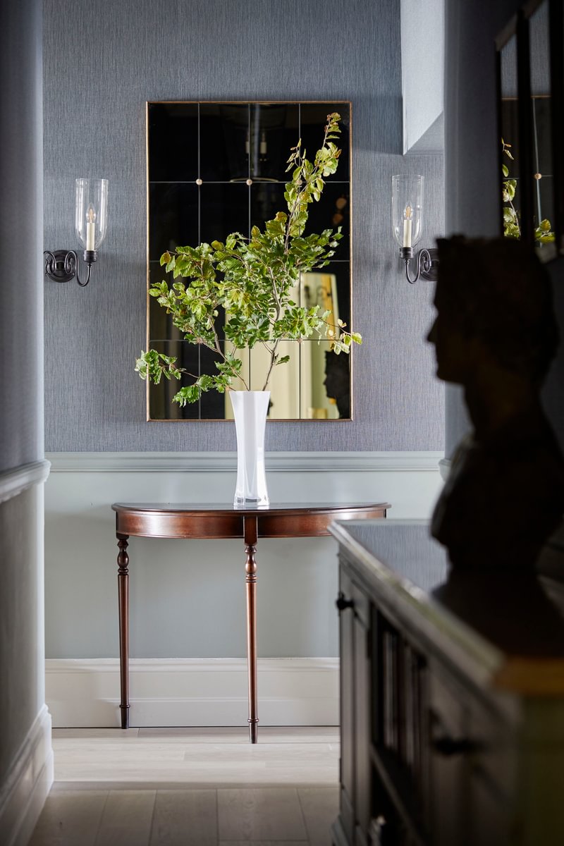 Sims Hilditch Interior Design Grade I Regency Townhouse Vase