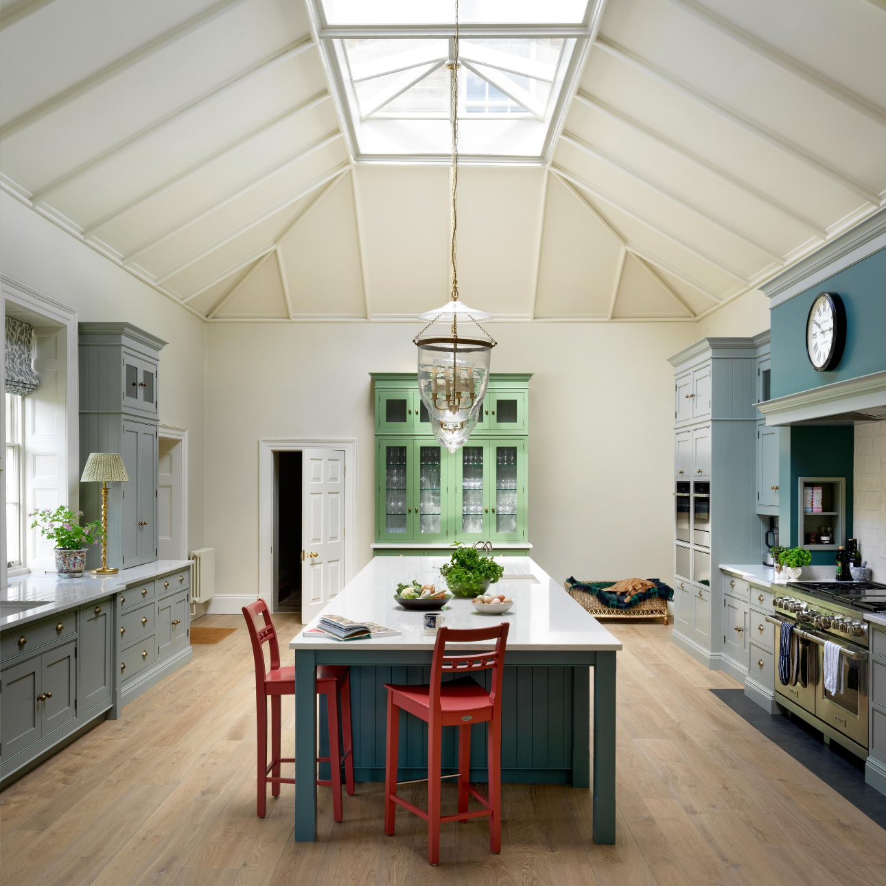 Sims Hilditch Interior Design English Country Estate Kitchen