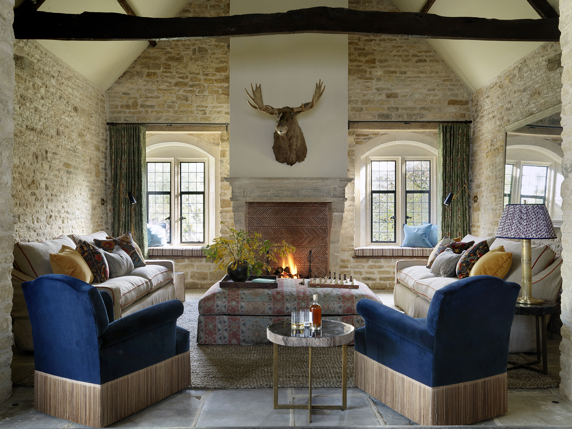 Sims Hilditch The Party Barn (6)