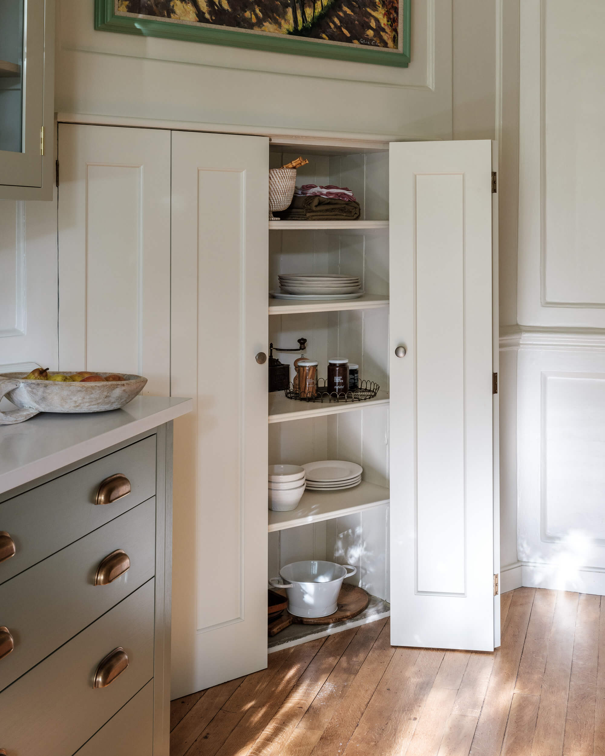 Sims Hilditch Gradei Historic London House Cupboard Closeup
